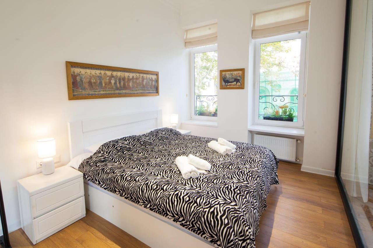 Deluxe Prince Machabeli Suite Тбилиси Екстериор снимка